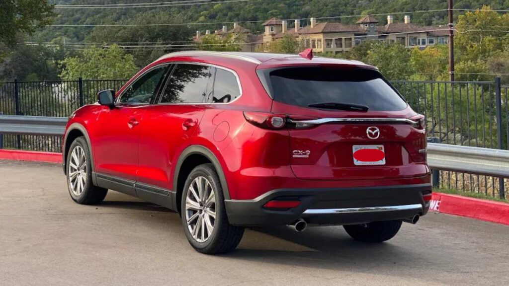 Value-Packed Compact SUV: The 2023 Mazda CX-9