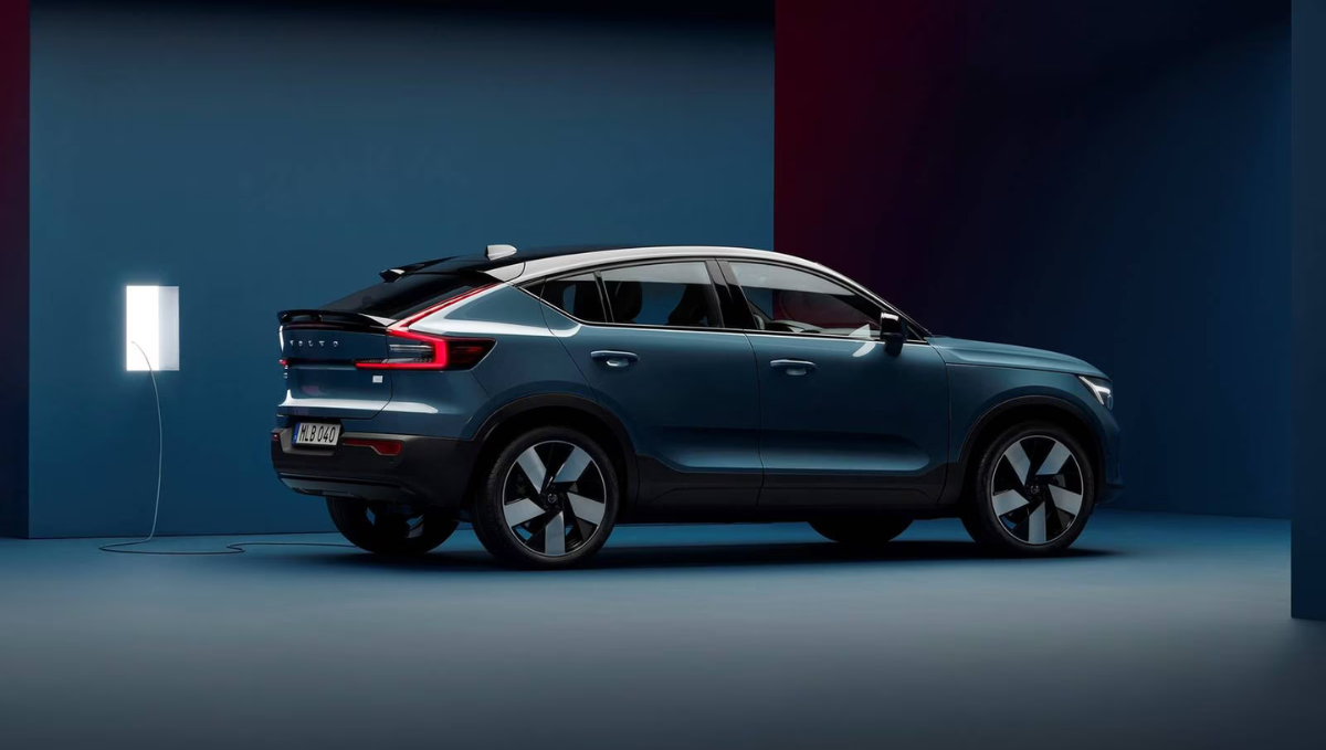 Volvo C40 Recharge electric SUV 2023