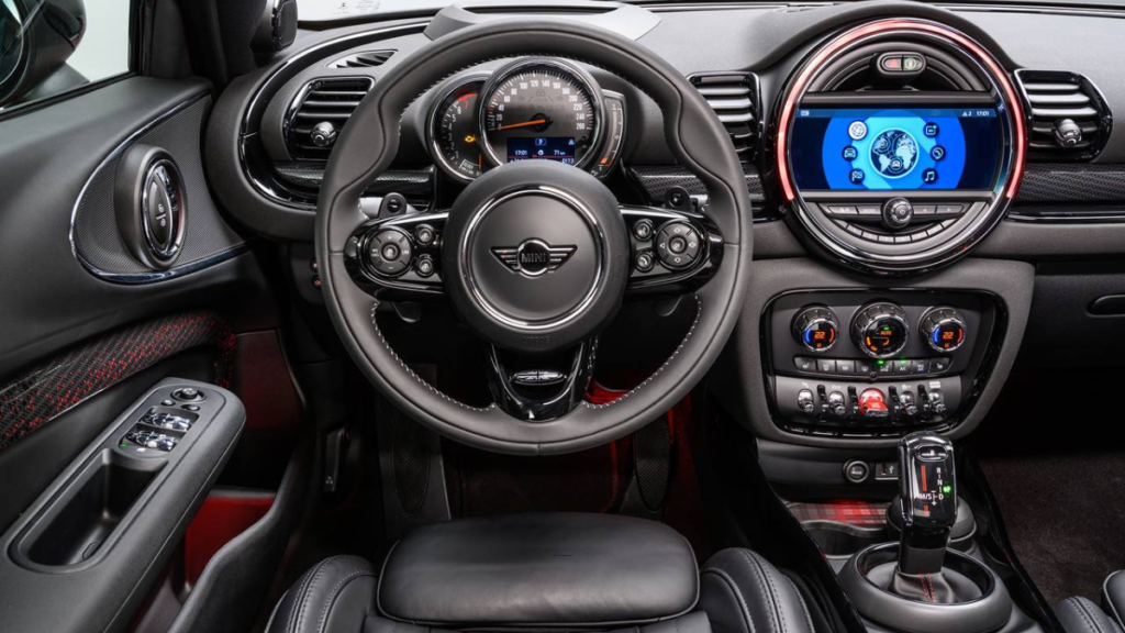 Mini Clubman-2023: Review