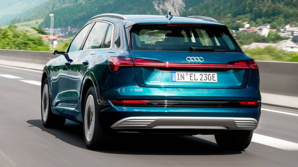 Audi e-tron 2023: electric SUV