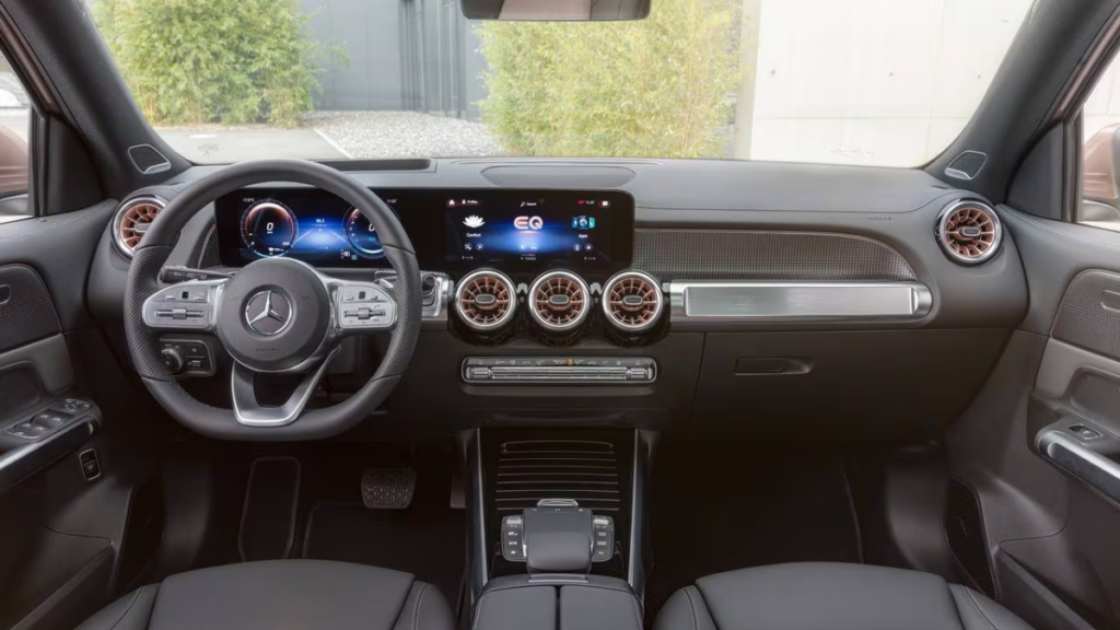 Mercedes-Benz EQB 2023: Review