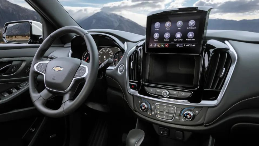 Chevrolet Traverse 2023: Review