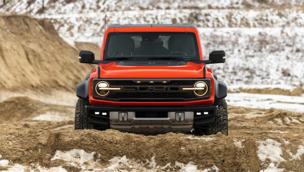 Ford Bronco Raptor 2023: stable and balanced on dunes